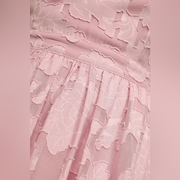 Size XL - NWOT Lulus Love and Beyond Mauve Pink Burnout Floral Maxi Dress - Picture 5 of 9